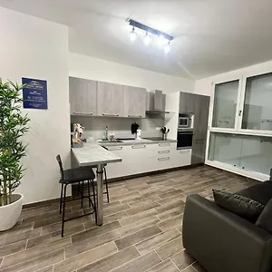  Apartment Sweet 051 Italy